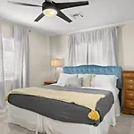 Old Town Oasis - 3Br Home With Fire Pit