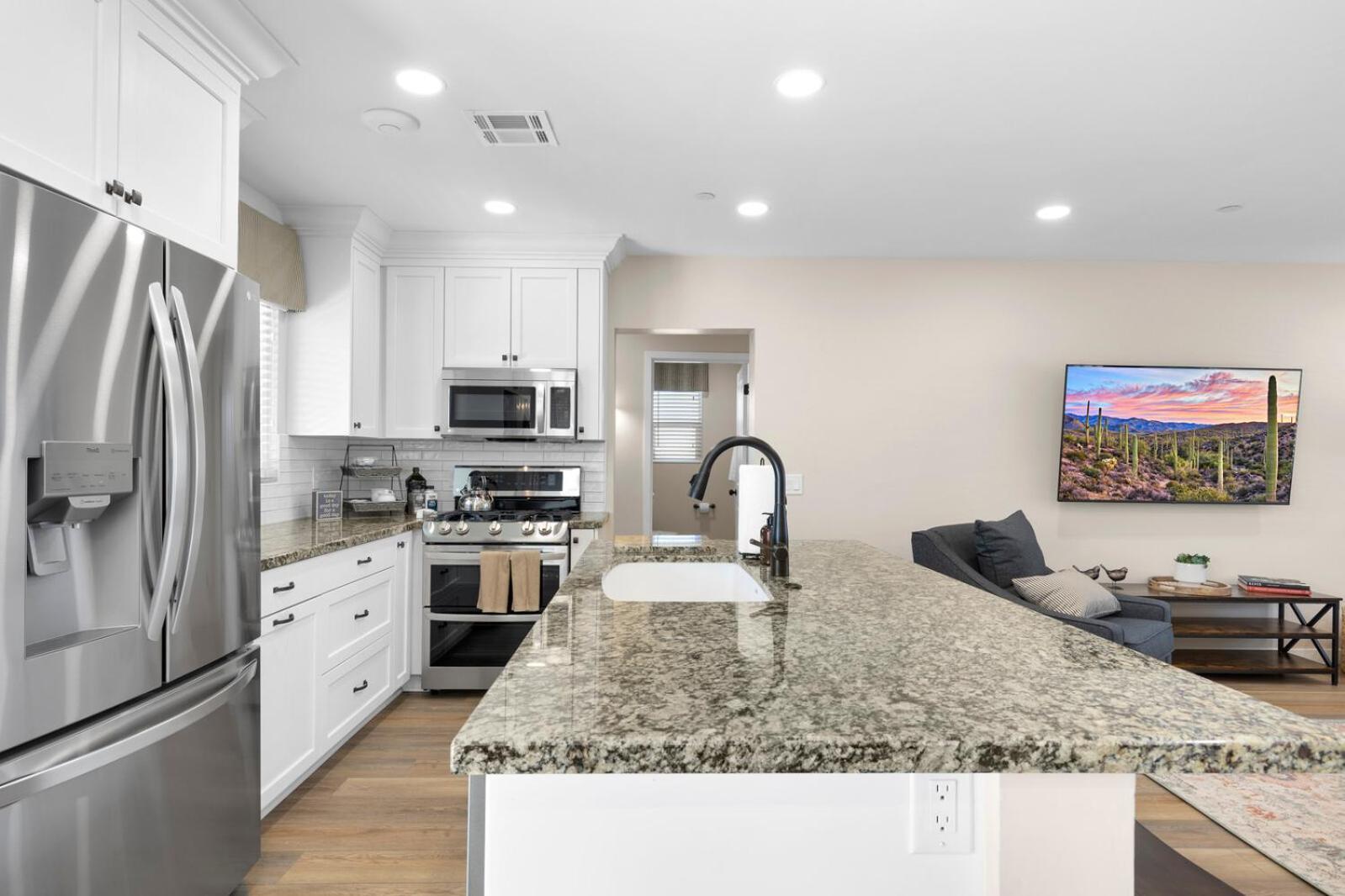 Old Town Oasis - 3br With Fire Pit *