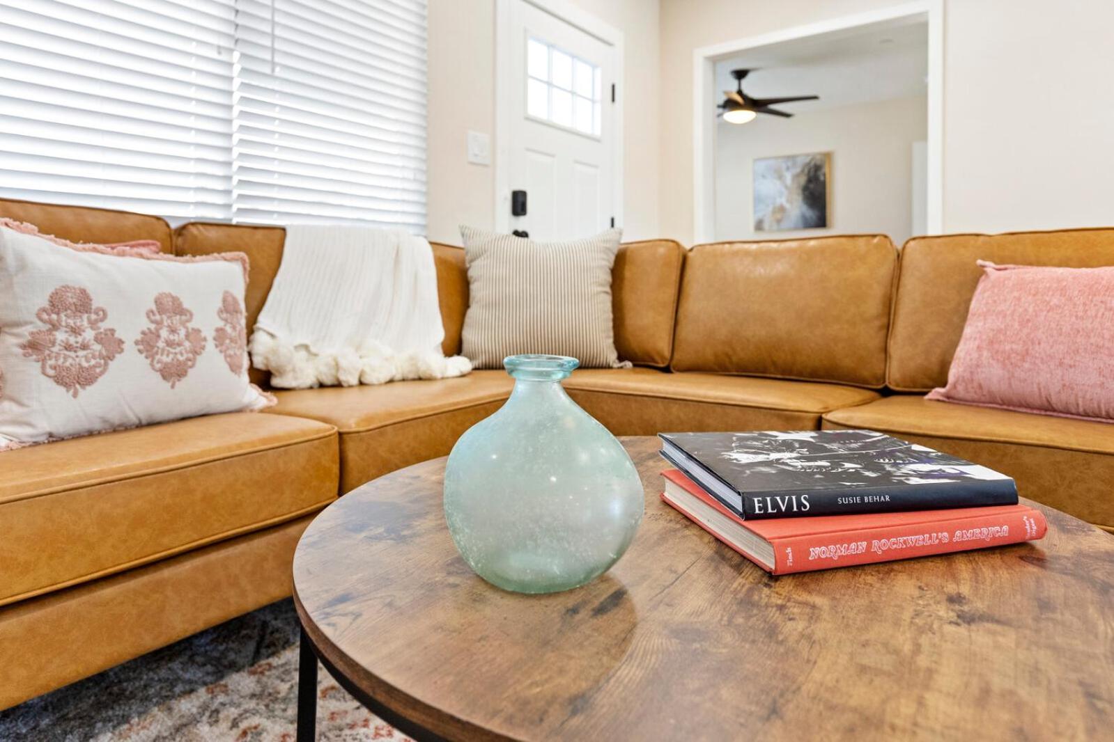 Old Town Oasis - 3br With Fire Pit Holiday home